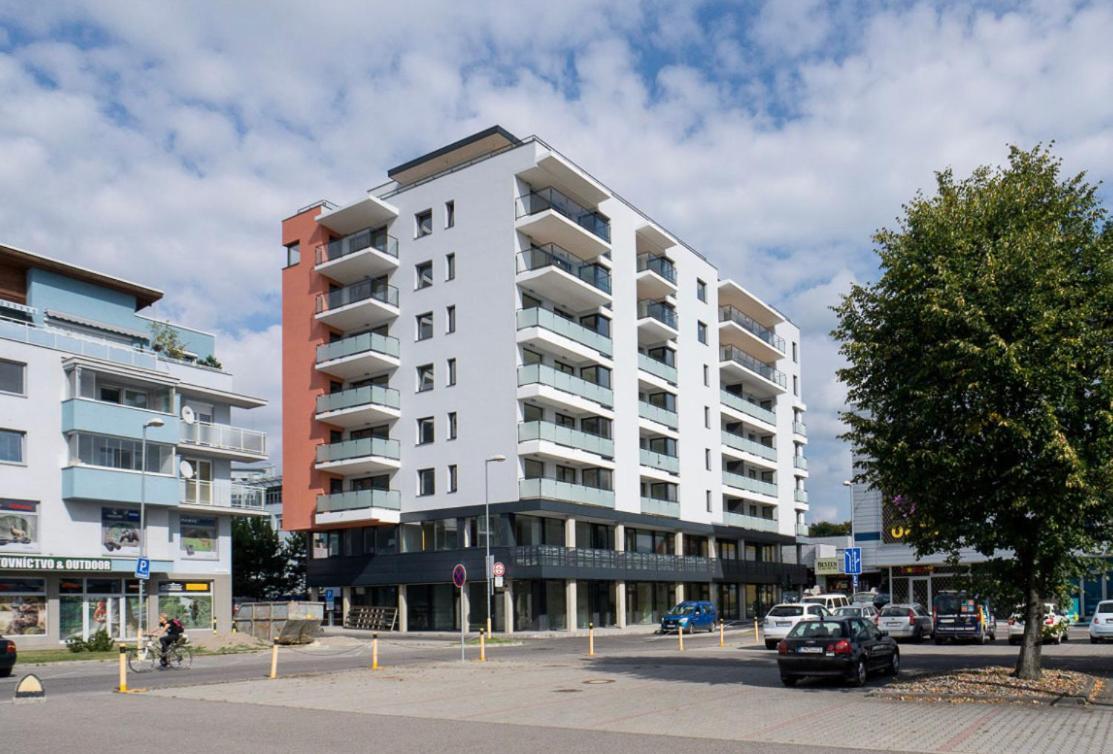 New-Built City Center Apt W. Tatra Mountains Views Liptovský Mikuláš Esterno foto