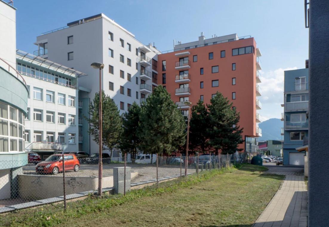 New-Built City Center Apt W. Tatra Mountains Views Liptovský Mikuláš Esterno foto